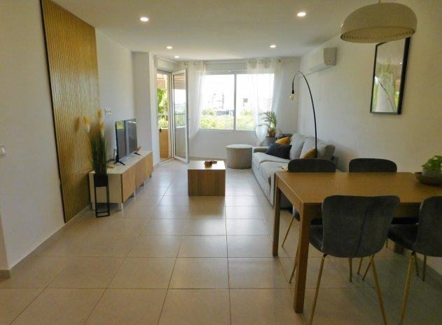 Resale - Apartment / Flat * - Torrevieja - Torrevieja *