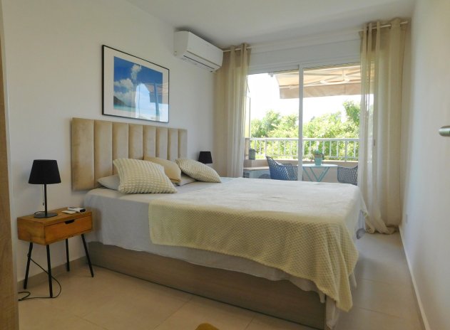 Resale - Apartment / Flat * - Torrevieja - Torrevieja *