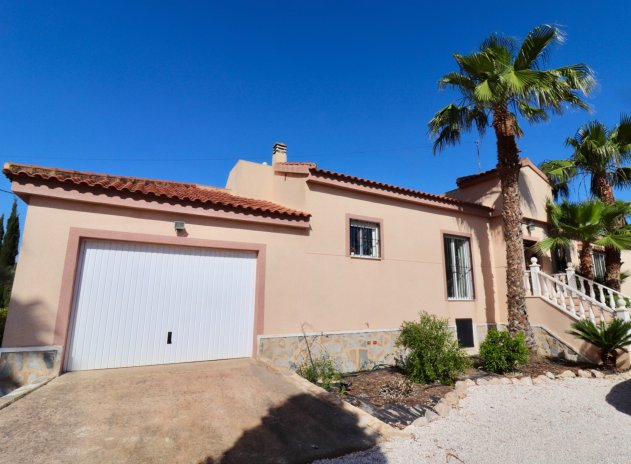 Herverkoop - Finca / Plattelands Woning - Catral