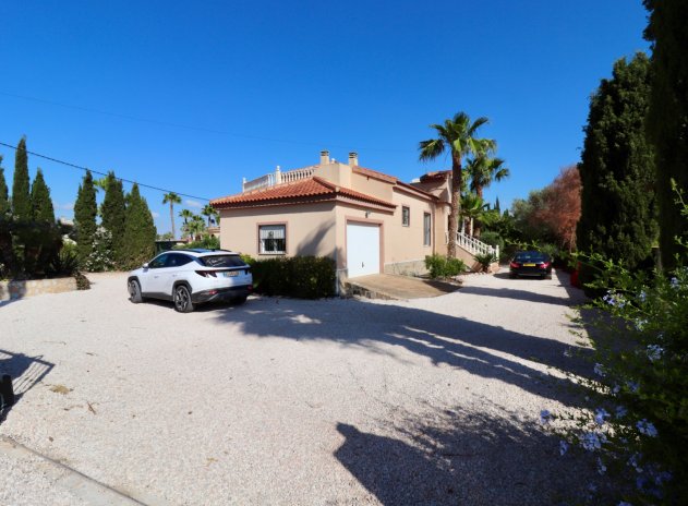 Herverkoop - Finca / Plattelands Woning - Catral