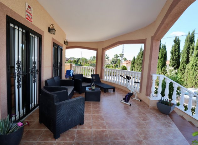 Herverkoop - Finca / Plattelands Woning - Catral