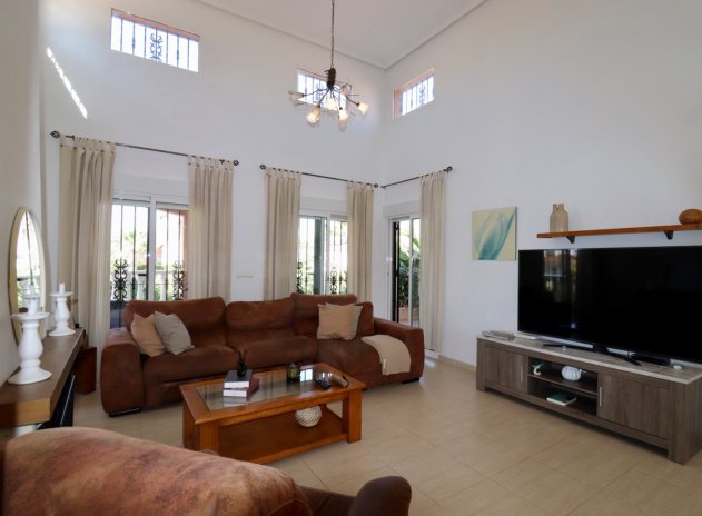 Herverkoop - Finca / Plattelands Woning - Catral