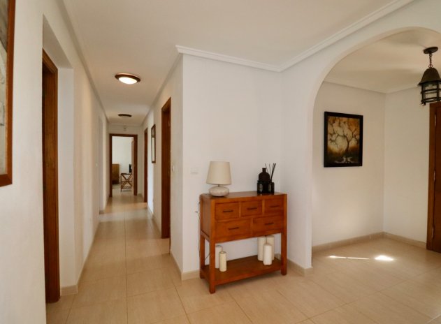 Herverkoop - Finca / Plattelands Woning - Catral