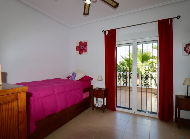 Herverkoop - Finca / Plattelands Woning - Catral