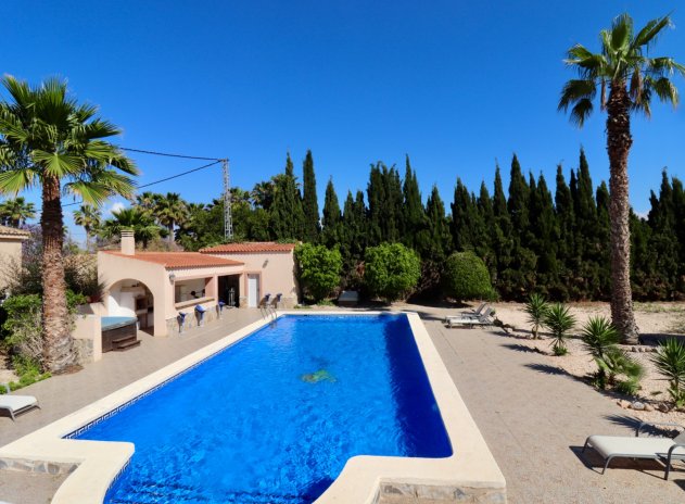 Herverkoop - Finca / Plattelands Woning - Catral