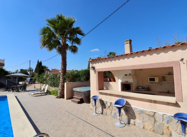 Herverkoop - Finca / Plattelands Woning - Catral