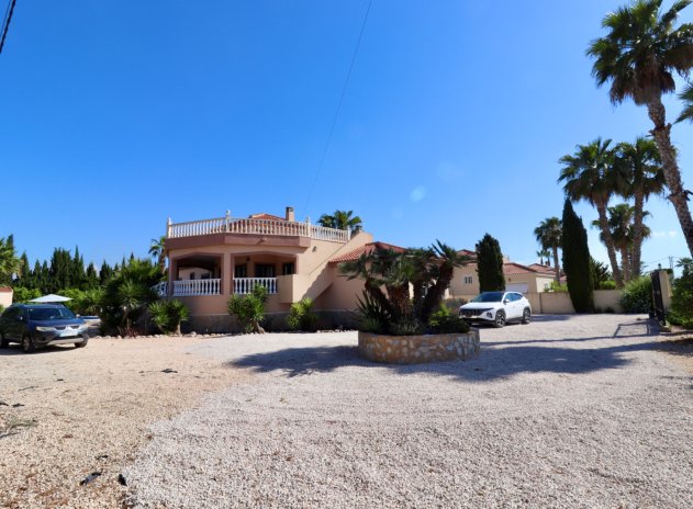 Herverkoop - Finca / Plattelands Woning - Catral