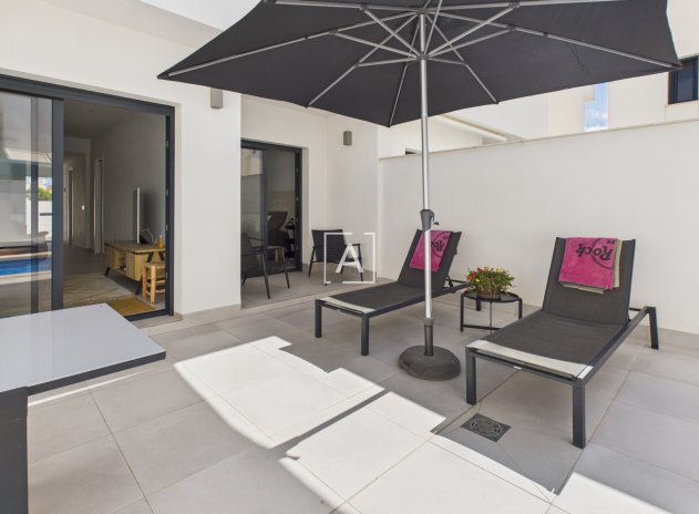 Revente - Maison mitoyenne - Pilar de la Horadada