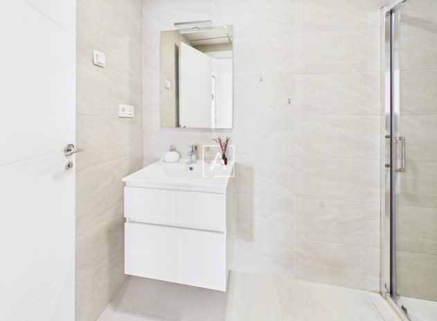 Revente - Maison mitoyenne - Pilar de la Horadada