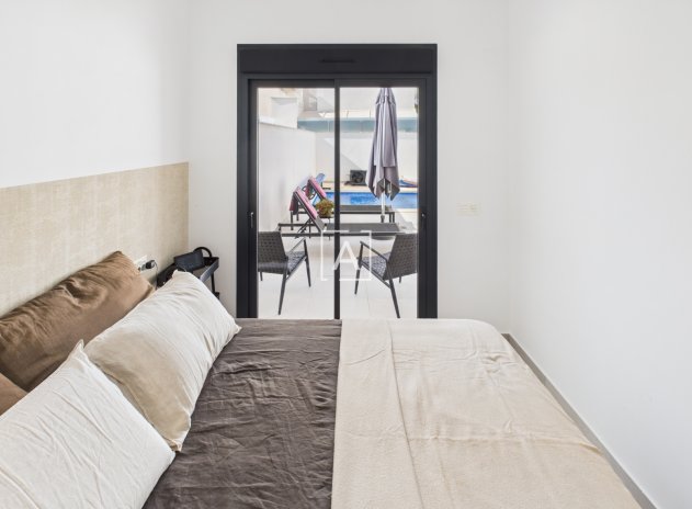 Revente - Maison mitoyenne - Pilar de la Horadada