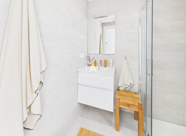 Revente - Maison mitoyenne - Pilar de la Horadada