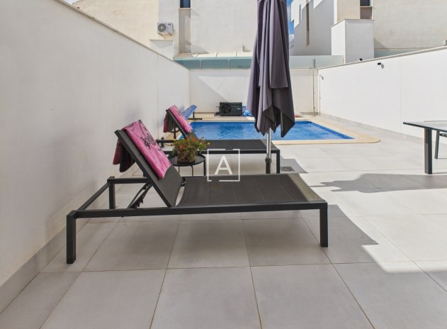 Revente - Maison mitoyenne - Pilar de la Horadada