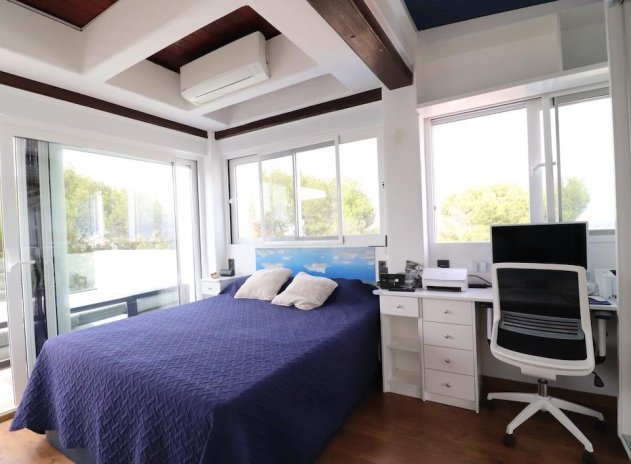 Herverkoop - Villa - Orihuela Costa - Montezenia