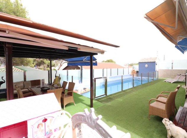 Herverkoop - Villa - Orihuela Costa - Montezenia