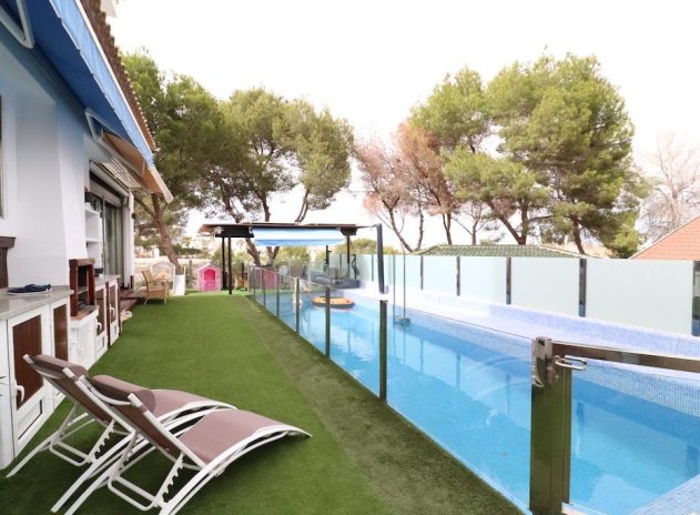 Herverkoop - Villa - Orihuela Costa - Montezenia