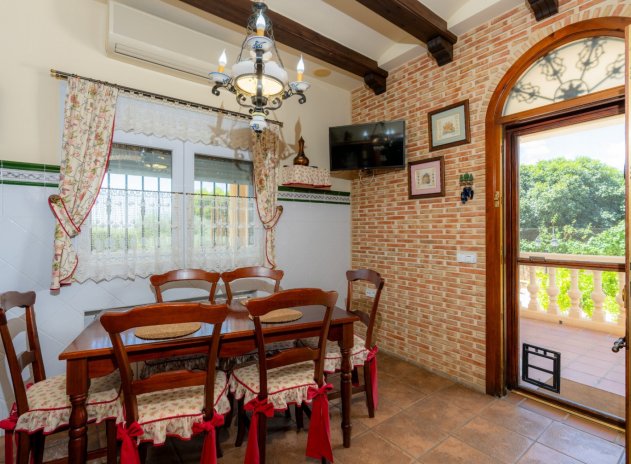 Wiederverkauf - Villa - San Vicente del Raspeig