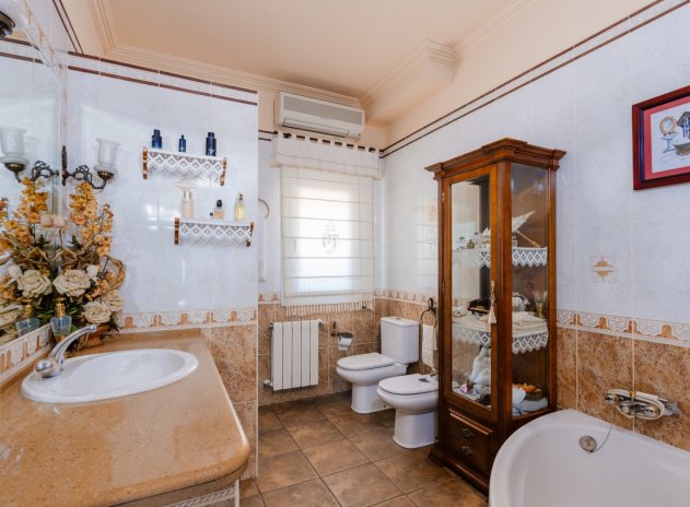 Wiederverkauf - Villa - San Vicente del Raspeig