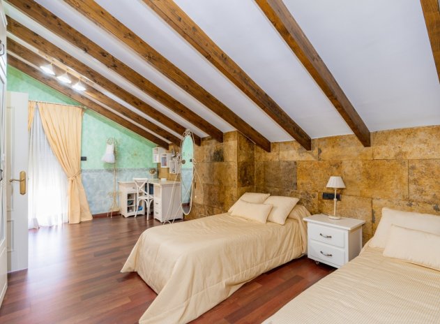 Wiederverkauf - Villa - San Vicente del Raspeig