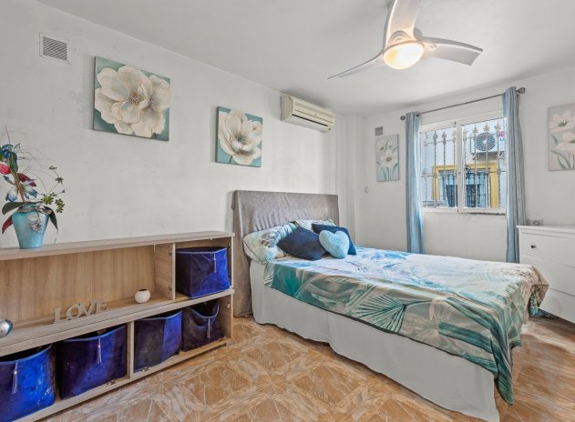 Reventa - Villa - Orihuela Costa - Playa Flamenca