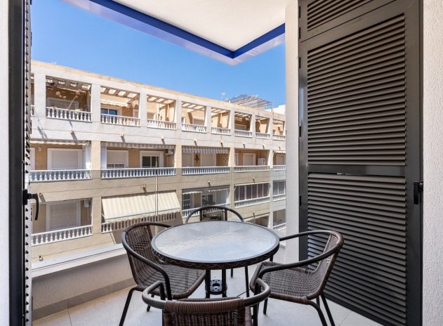 Herverkoop - Appartement - Torrevieja - Playa del Cura