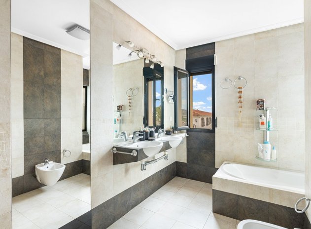 Herverkoop - Villa - Alicante - Rebolledo