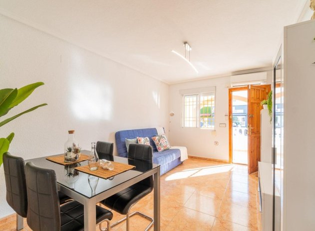 Reventa - Villa - Torrevieja - El Limonar