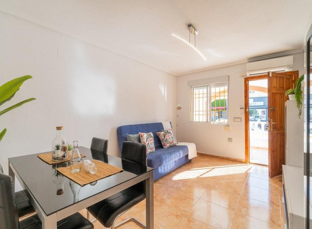 Reventa - Villa - Torrevieja - El Limonar