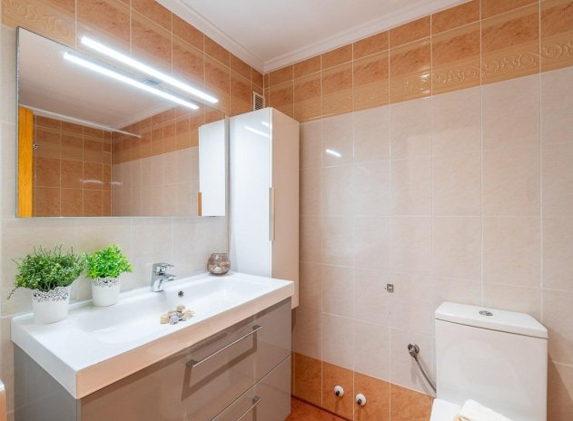 Reventa - Villa - Torrevieja - El Limonar