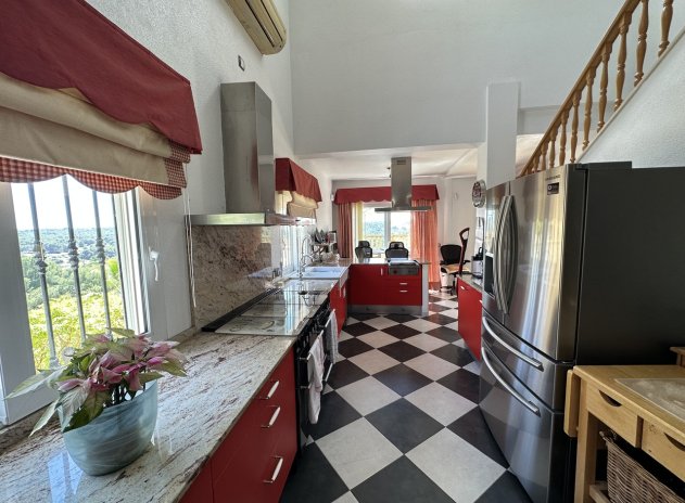 Herverkoop - Villa - Villamartin - Villamartín