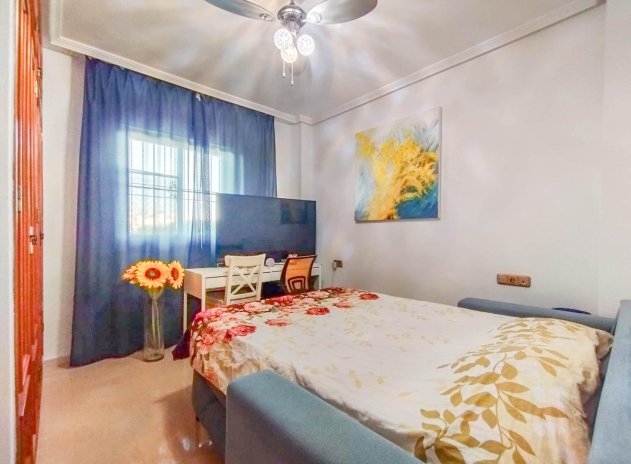 Resale - Apartment / Flat * - Orihuela Costa - Lomas de Cabo Roig *