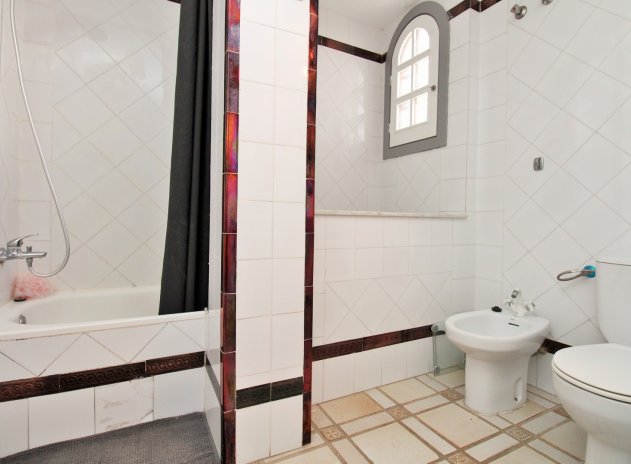 Revente - Appartement - Villamartin - Villamartín