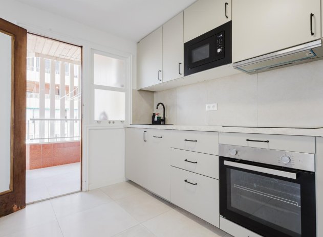 Herverkoop - Appartement - Torrevieja - Acequion