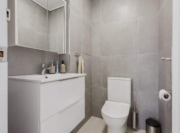 Herverkoop - Appartement - Torrevieja - Acequion