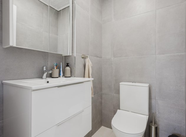 Herverkoop - Appartement - Torrevieja - Acequion