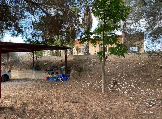 Herverkoop - Finca / Plattelands Woning - Jacarilla