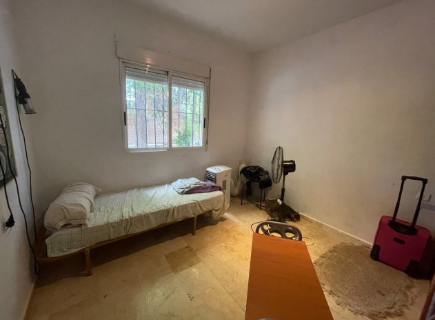 Wiederverkauf - Finca / Ländliches Wohnhaus - Albatera