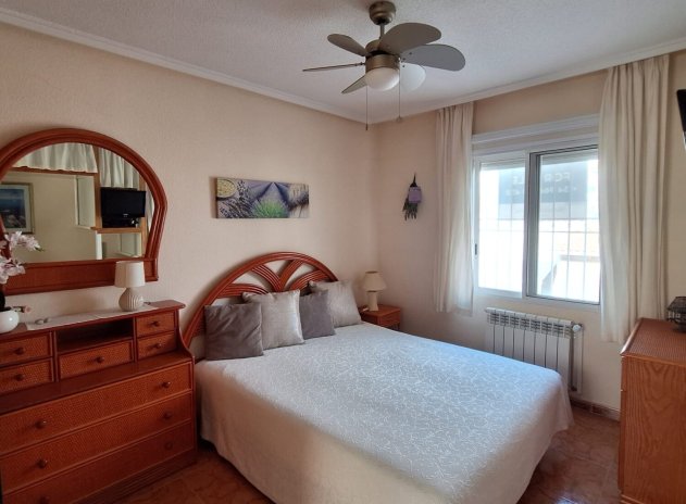 Herverkoop - Rijwoning - Playa Flamenca