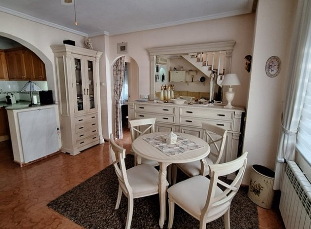 Herverkoop - Rijwoning - Playa Flamenca