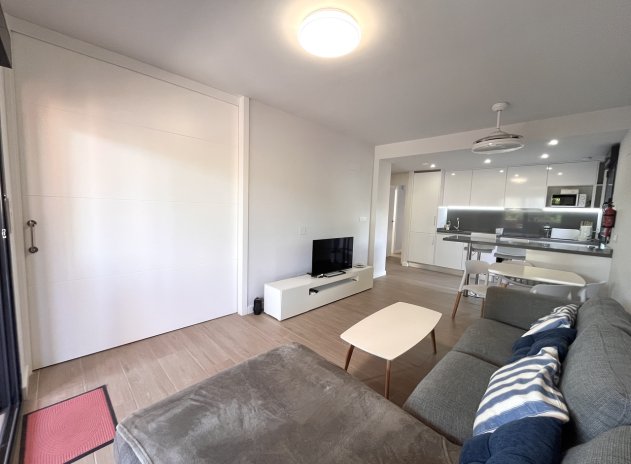 Wiederverkauf - Wohnung - Villamartin - Villamartín