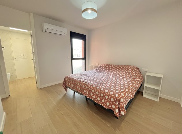 Wiederverkauf - Wohnung - Villamartin - Villamartín