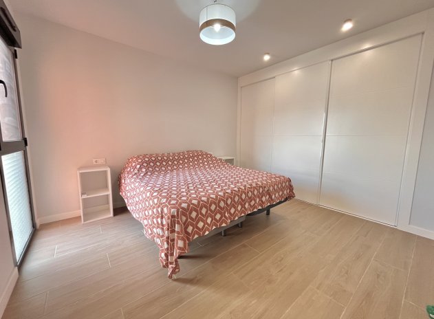 Wiederverkauf - Wohnung - Villamartin - Villamartín