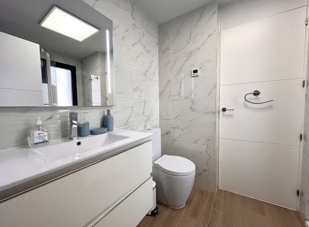 Wiederverkauf - Wohnung - Villamartin - Villamartín