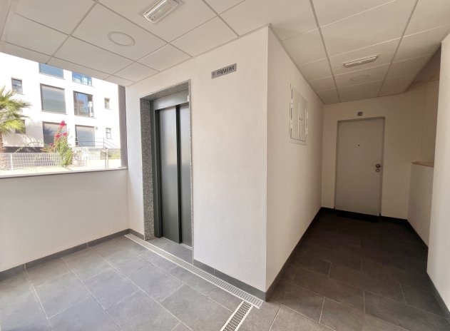 Wiederverkauf - Wohnung - Villamartin - Villamartín