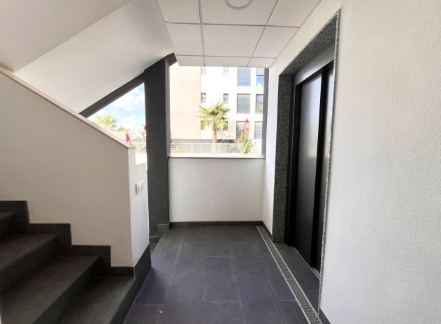 Wiederverkauf - Wohnung - Villamartin - Villamartín