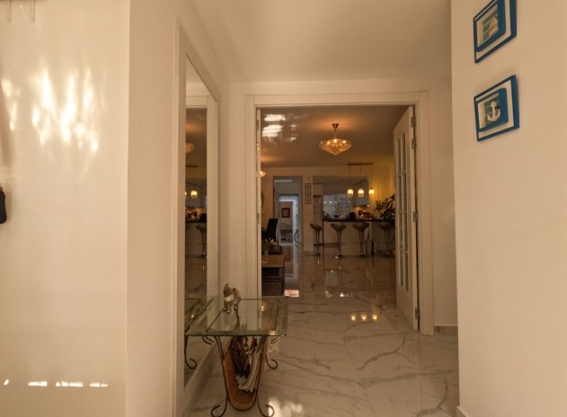 Herverkoop - Rijwoning - Torrevieja - Acequion