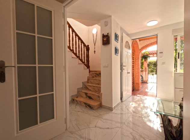 Herverkoop - Rijwoning - Torrevieja - Acequion