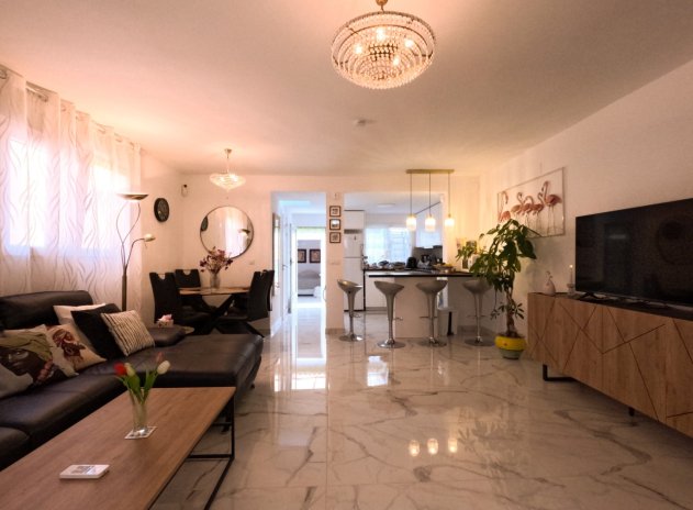 Herverkoop - Rijwoning - Torrevieja - Acequion