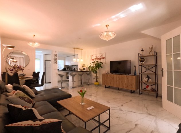 Herverkoop - Rijwoning - Torrevieja - Acequion