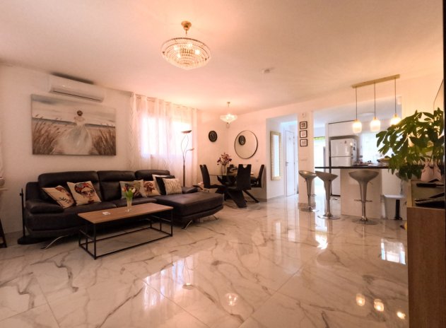 Herverkoop - Rijwoning - Torrevieja - Acequion