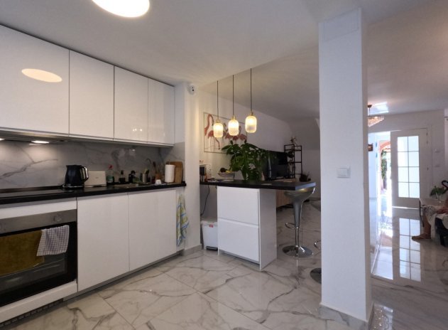 Herverkoop - Rijwoning - Torrevieja - Acequion